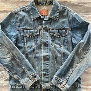 GAP denim jacket, 1969 original collection. Men’s size medium